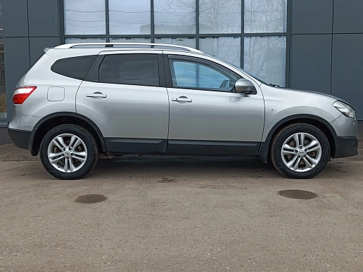 Купить Ниссан Кашкаи+2 2011г.