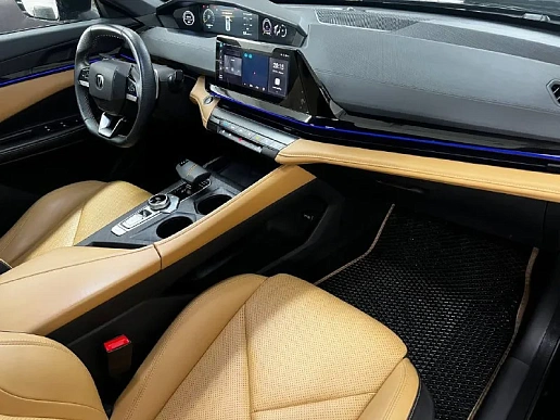 Купить Чанган УНИ-В 2022г.