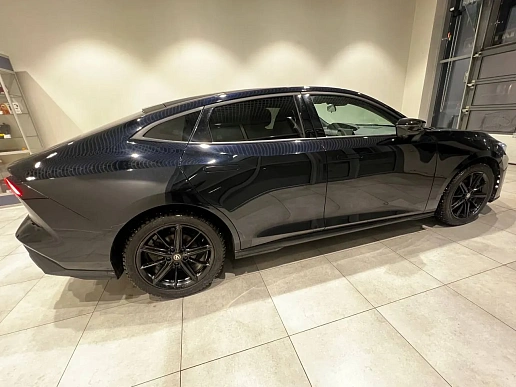 Купить Чанган УНИ-В 2022г.