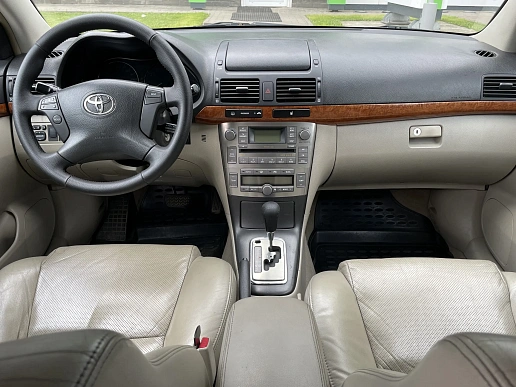 Купить Тойота Авенсис 2006г.