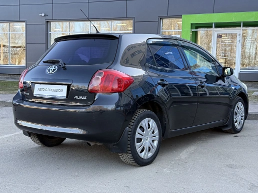 Купить Тойота Аурис 2007г.