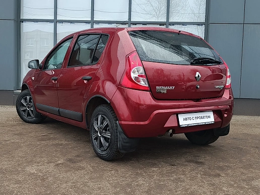 Купить Рено Сандеро 2011г.