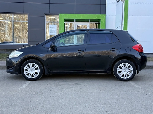 Купить Тойота Аурис 2007г.