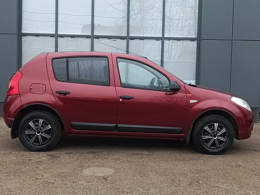 Купить Рено Сандеро 2011г.